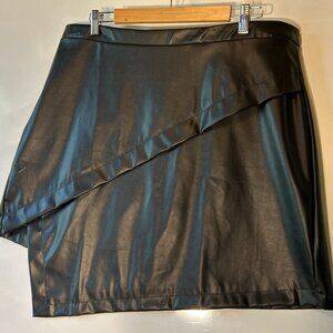 CS Curve Soul SZ 2XL Black vegan leather skirt party club casual street style